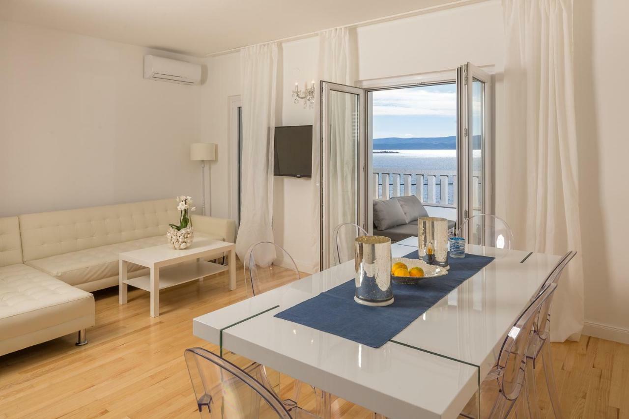 Apartments Villa Lux Dugi Rat Exteriör bild